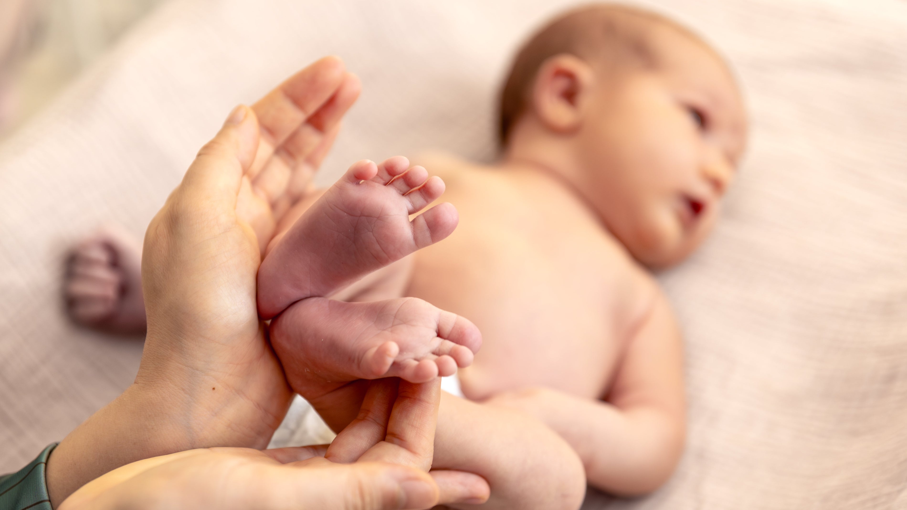 La prise en charge pédiatrique en ostéopathie : pourquoi consulter pour son bébé ?