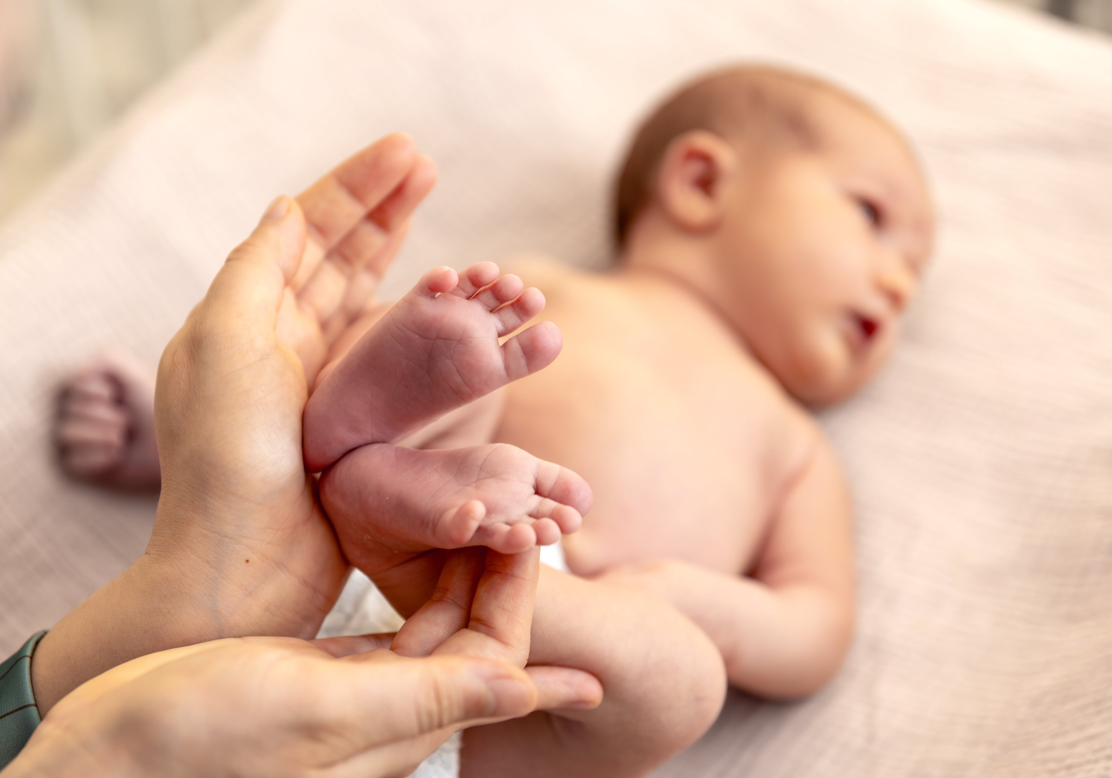 La prise en charge pédiatrique en ostéopathie : pourquoi consulter pour son bébé ?