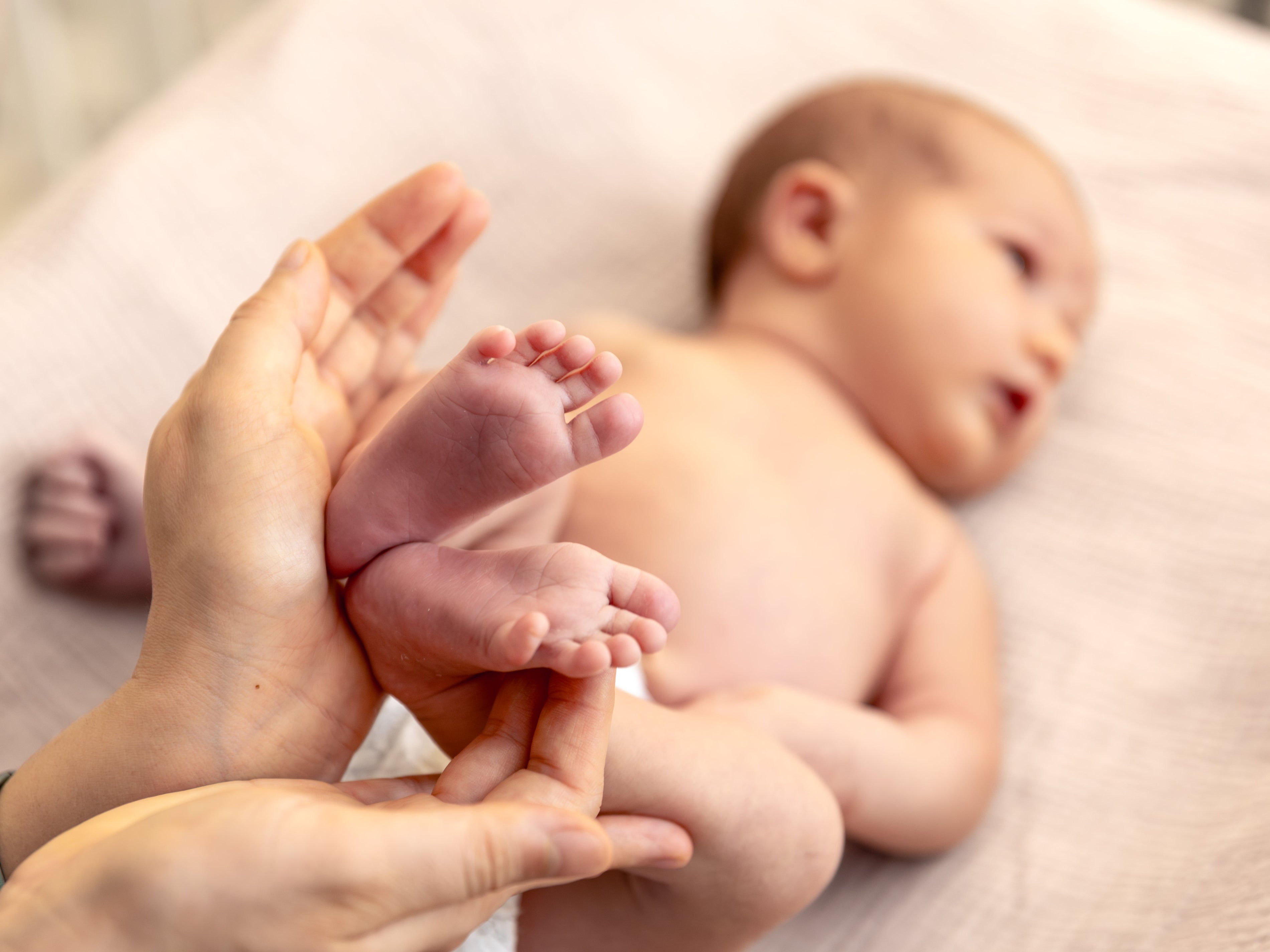 La prise en charge pédiatrique en ostéopathie : pourquoi consulter pour son bébé ?