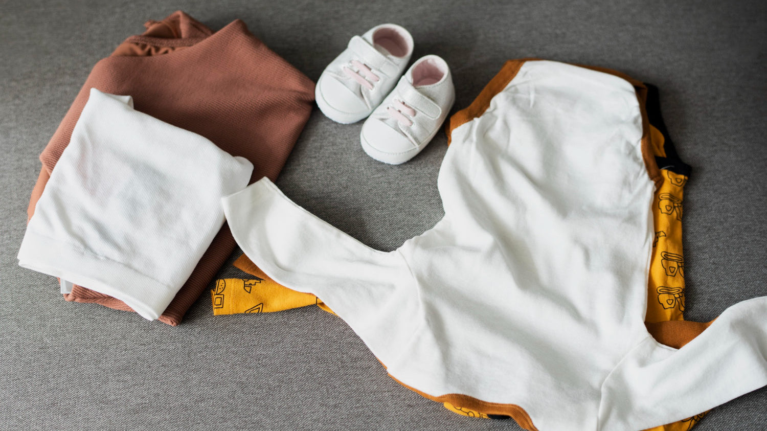 Pourquoi choisir des vêtements bébé de seconde main ?