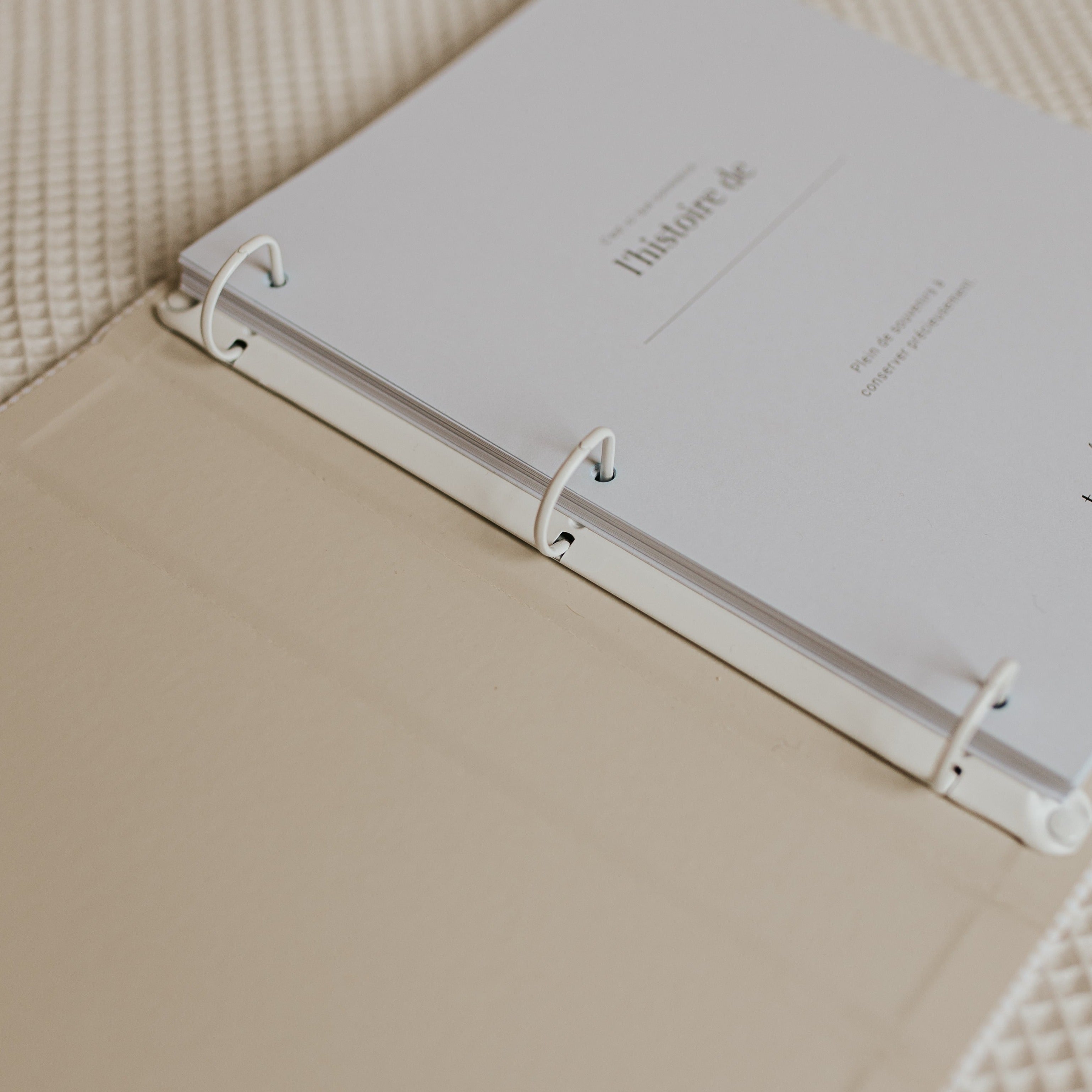 Livre de bébé - Ligné Beige