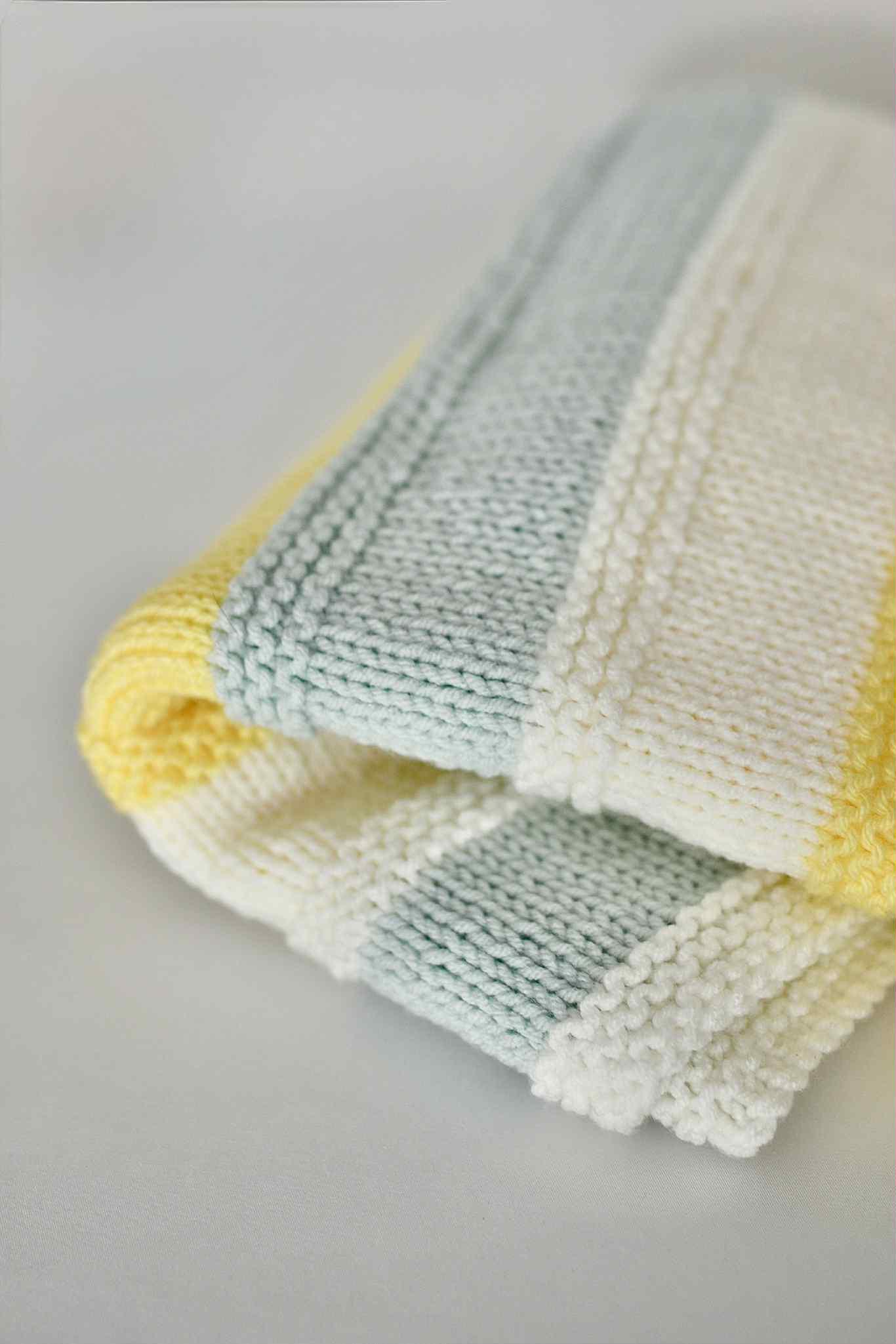 Couvertures en tricot faites à la main - La Maison Camomille