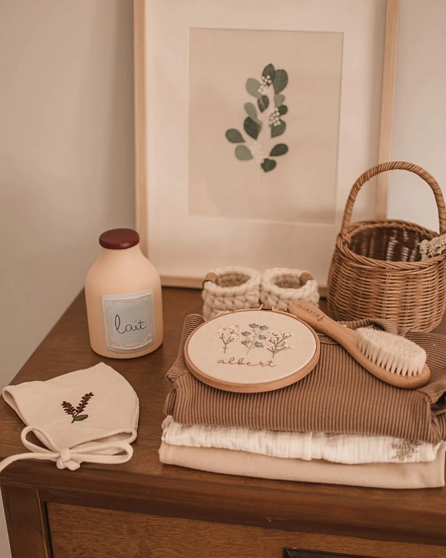 Brosse à cheveux en bois pour bébé - La Maison Camomille