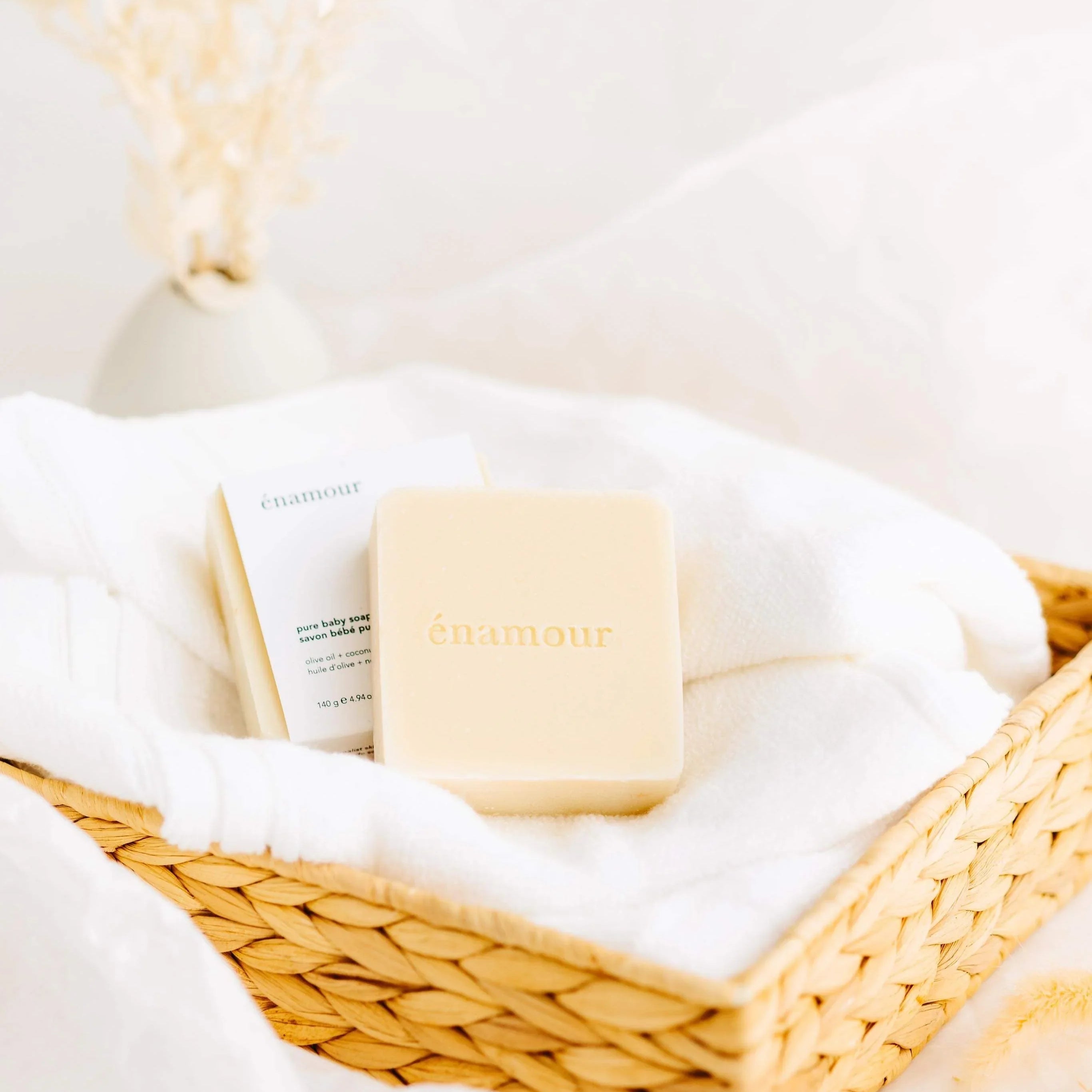 Savon et shampoing pur pour bébé - La Maison Camomille