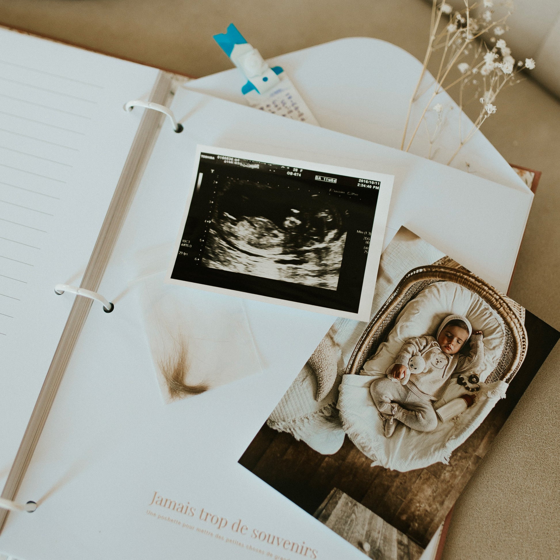 Livre de bébé - Floral Beige